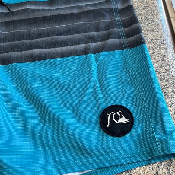 Quicksilver swimsuit, size 36 - Picture 2 of 8